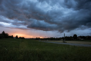 Ambiance couché de soleil orageux Aoste 28 juin 2017